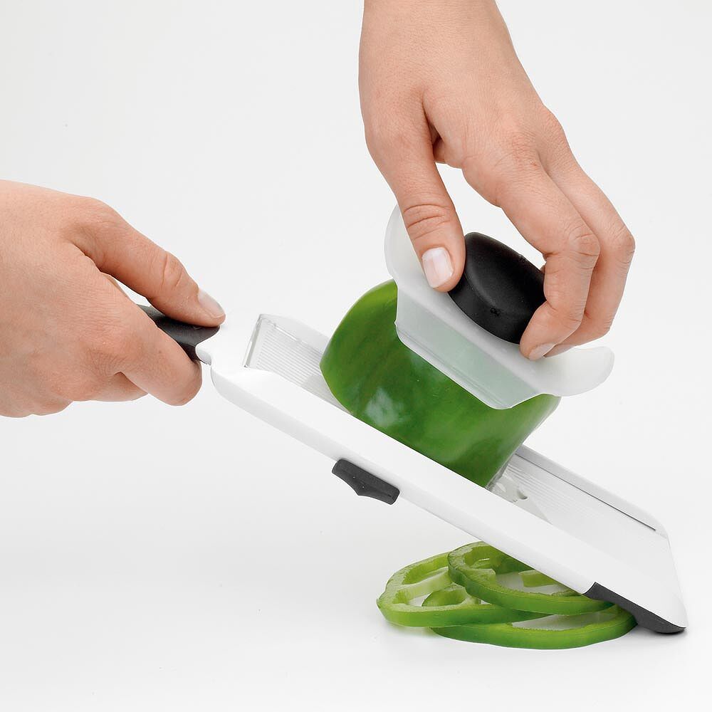 OXO Good Grips Hand-Held Mandoline Slicer K3