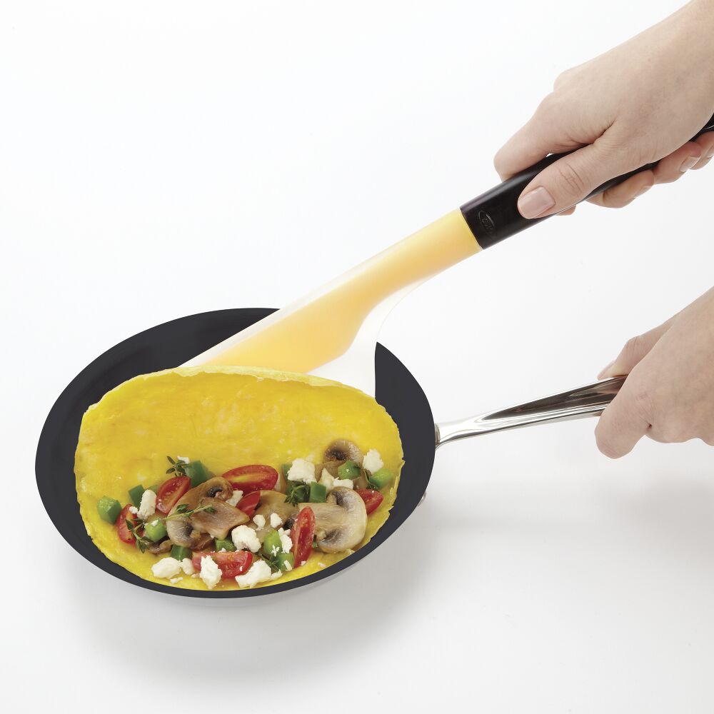 Flip & Fold Omelet Turner P3