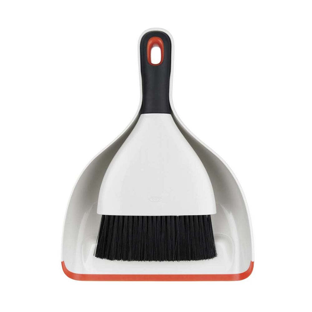 Dustpan & Brush Set Q4