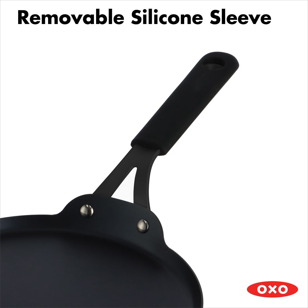 Obsidian Carbon Steel 10-Inch Crêpe Pan with Silicone Sleeve D0