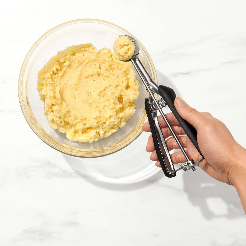 Small Cookie Scoop W7