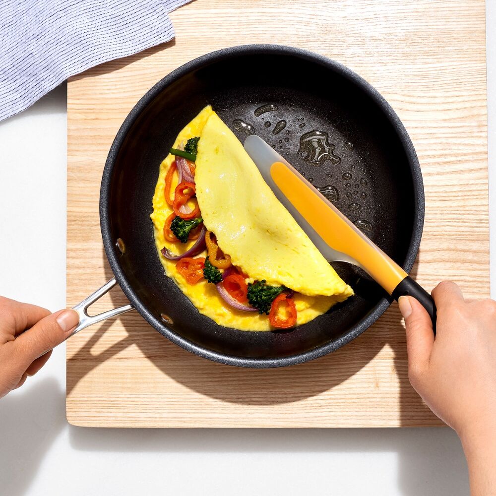 Small Flip & Fold Omelet Turner A7