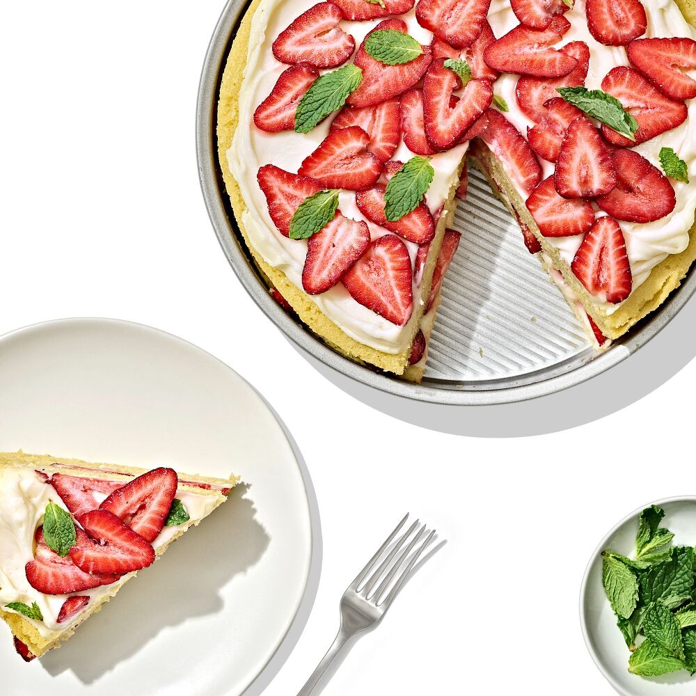 Non-Stick Pro Clear Coated 9 In Round Cake Pan K5