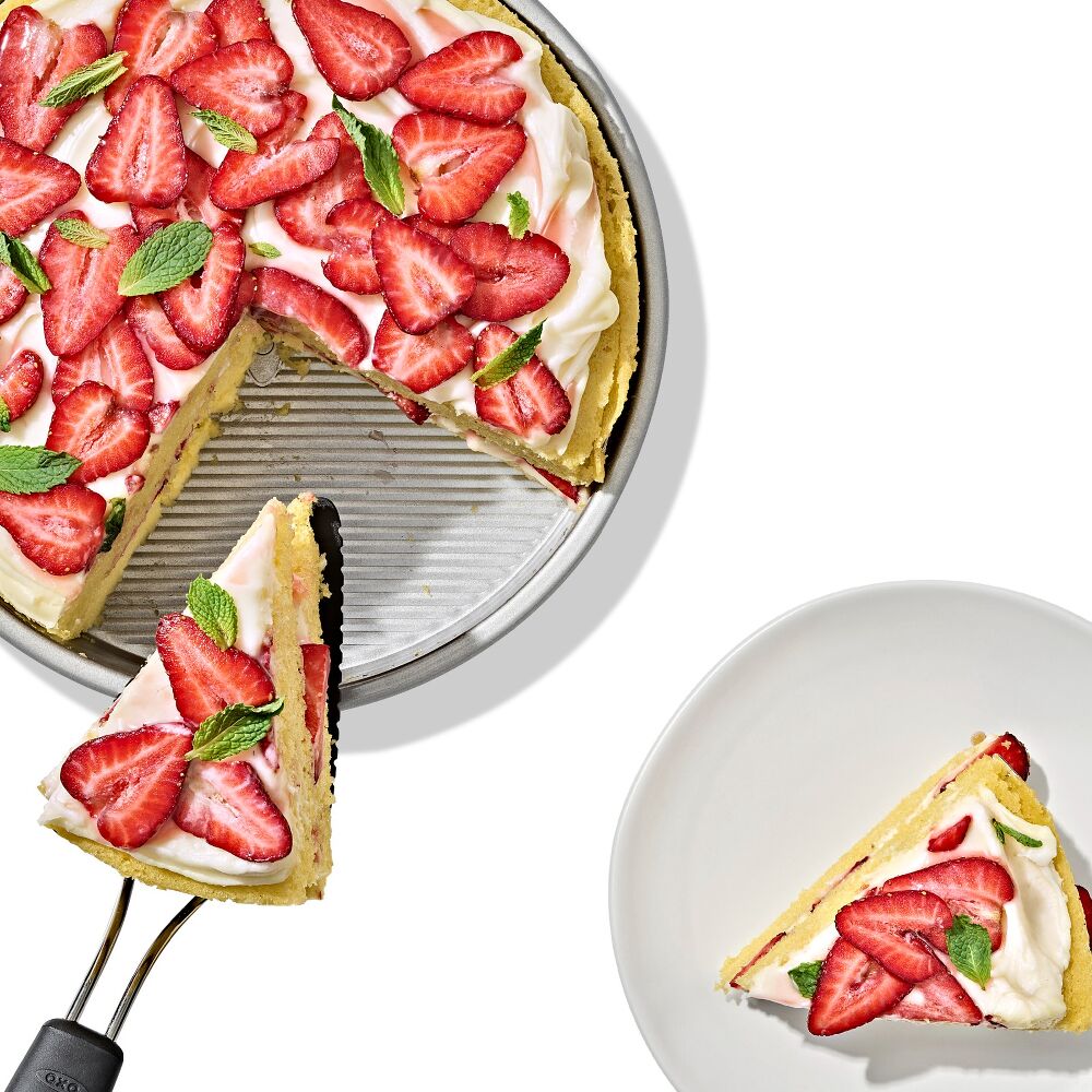 Non-Stick Pro Clear Coated 9 In Round Cake Pan K5
