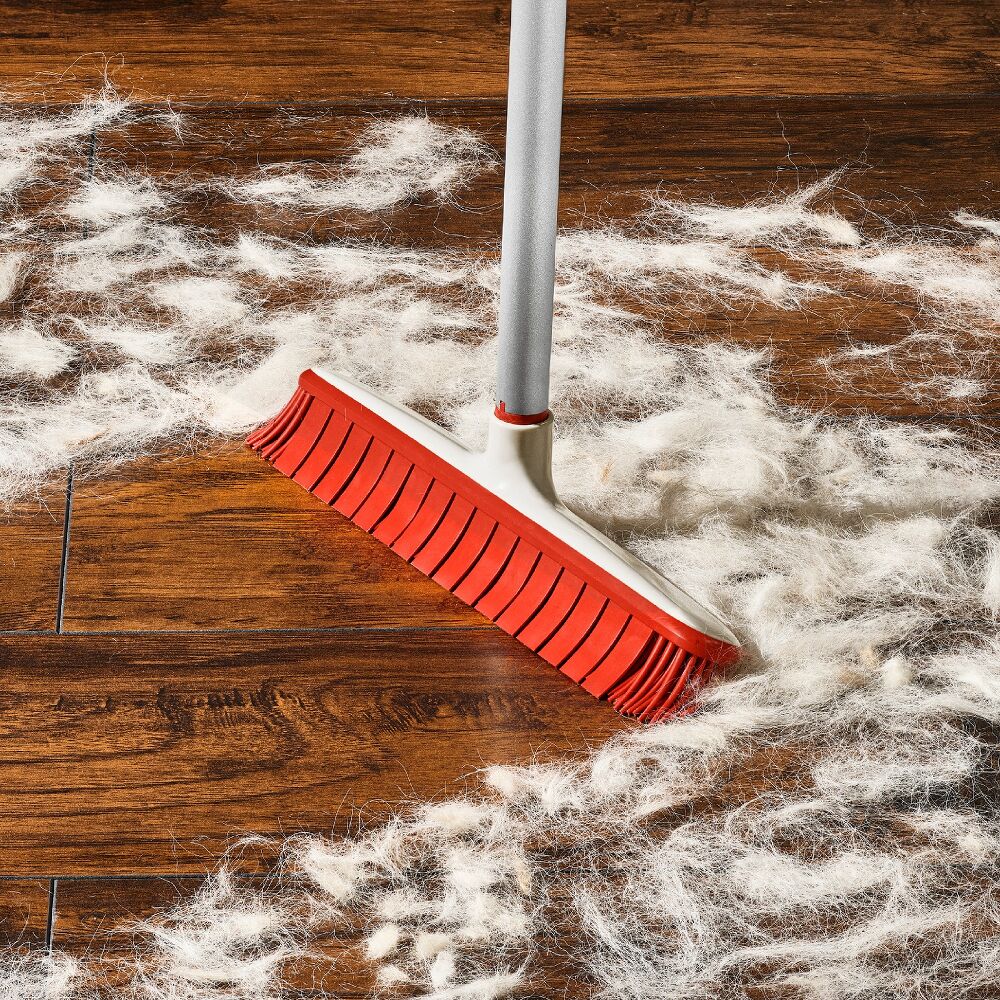 OXO Good Grips Fur Broom T8