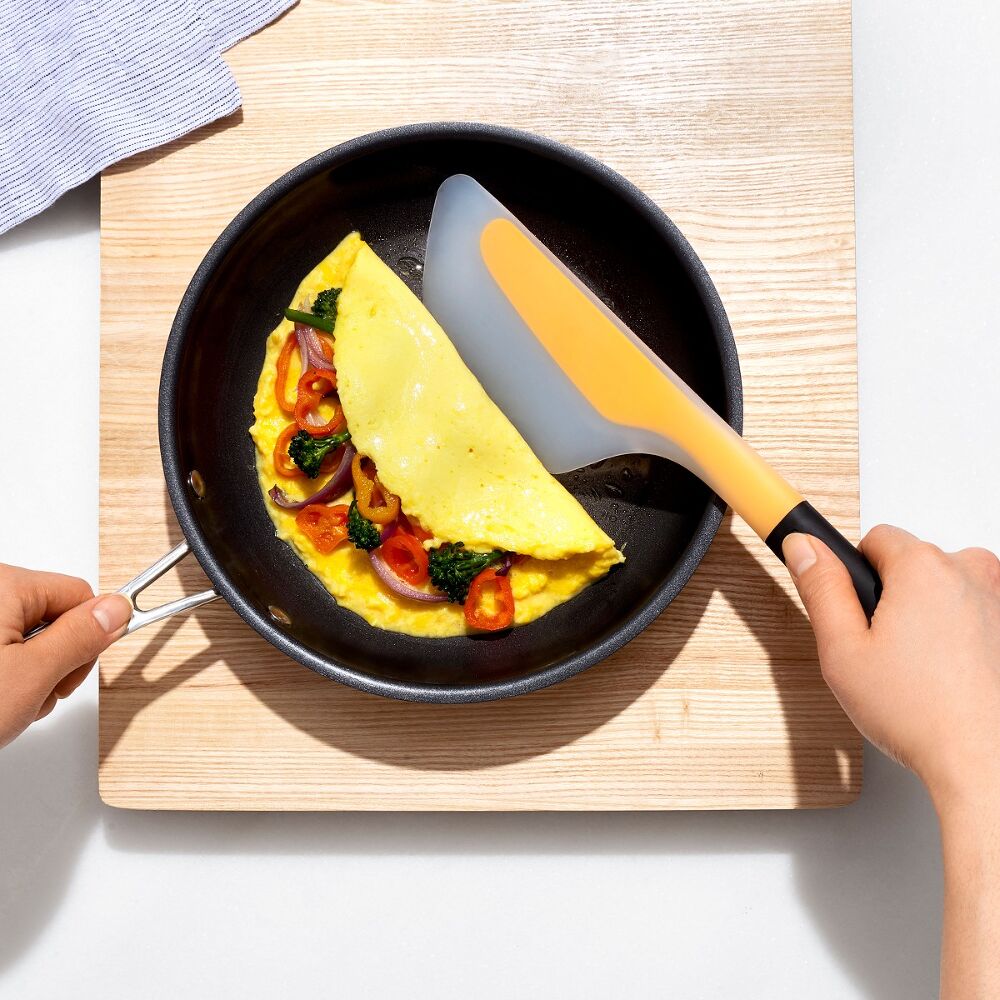 Flip & Fold Omelet Turner P3