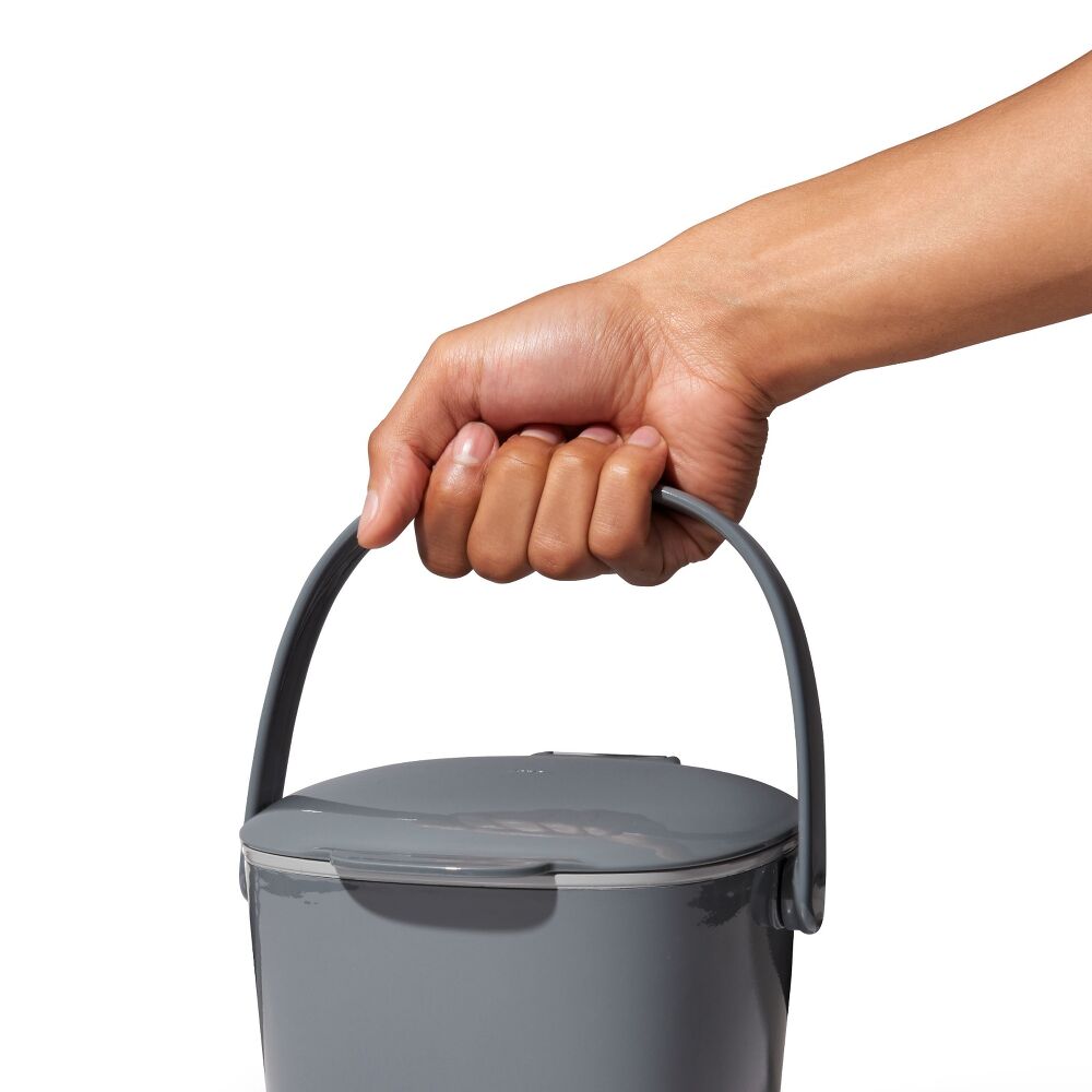 Easy-Clean Compost Bin - 0.75 Gal B7