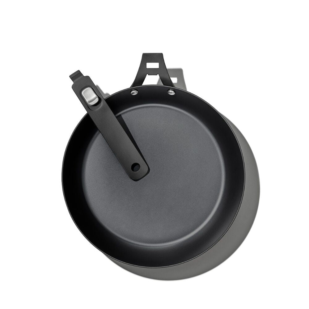 Carbon Steel With Removable Handle 10in Pan K0