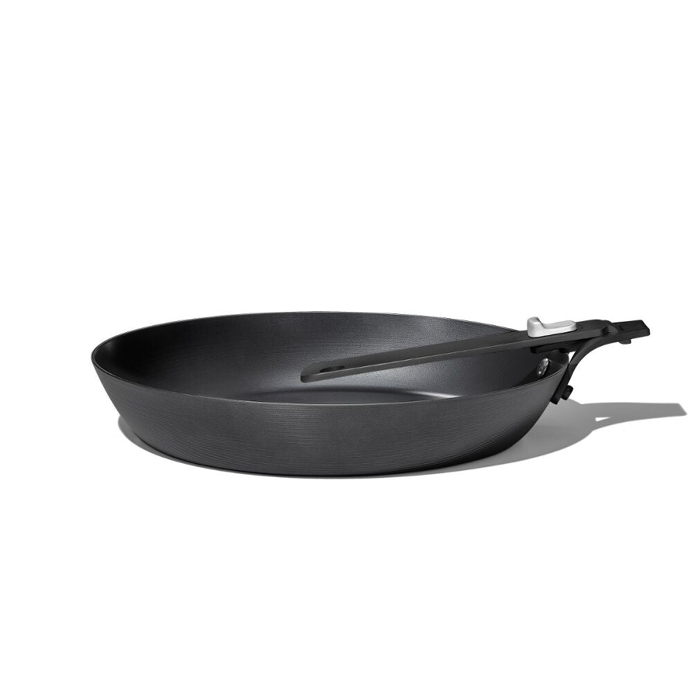Carbon Steel With Removable Handle 10in Pan K0