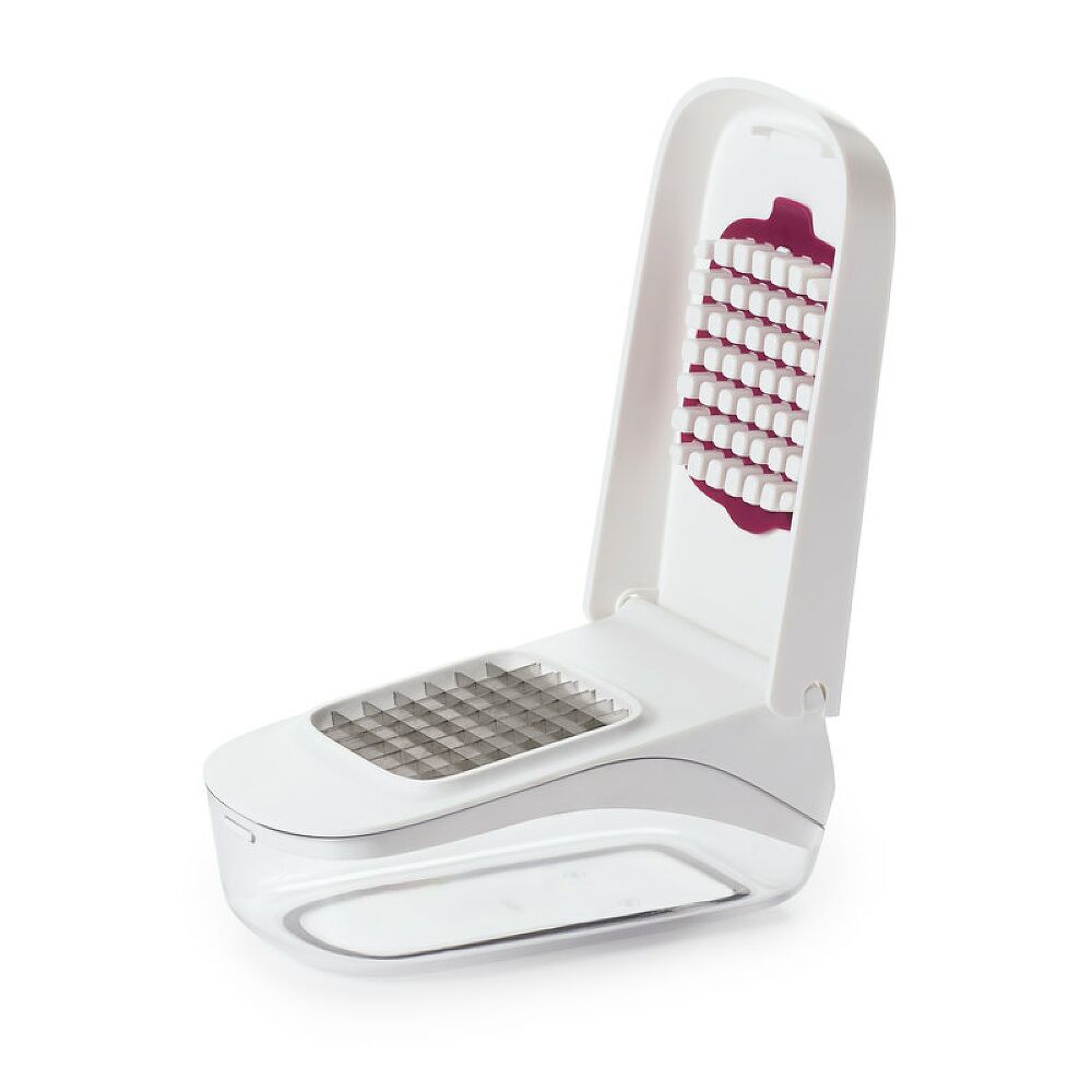 Vegetable Chopper with Easy-Pour Opening W7