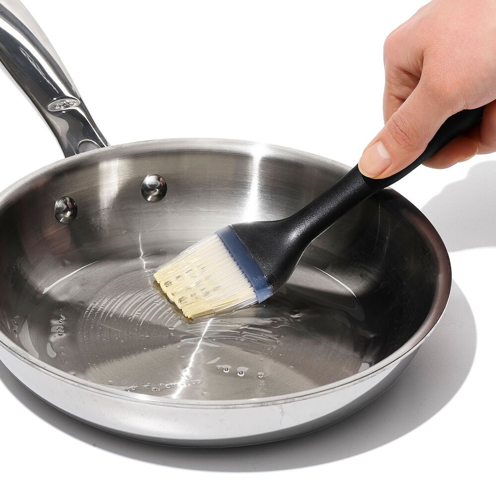 OXO Good Grips Silicone Pastry Brush C0