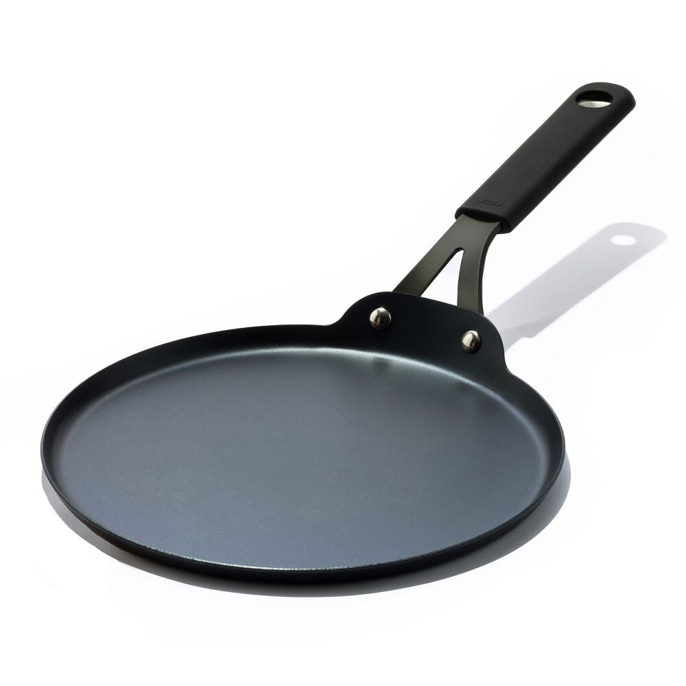 Obsidian Carbon Steel 10-Inch Crêpe Pan with Silicone Sleeve D0