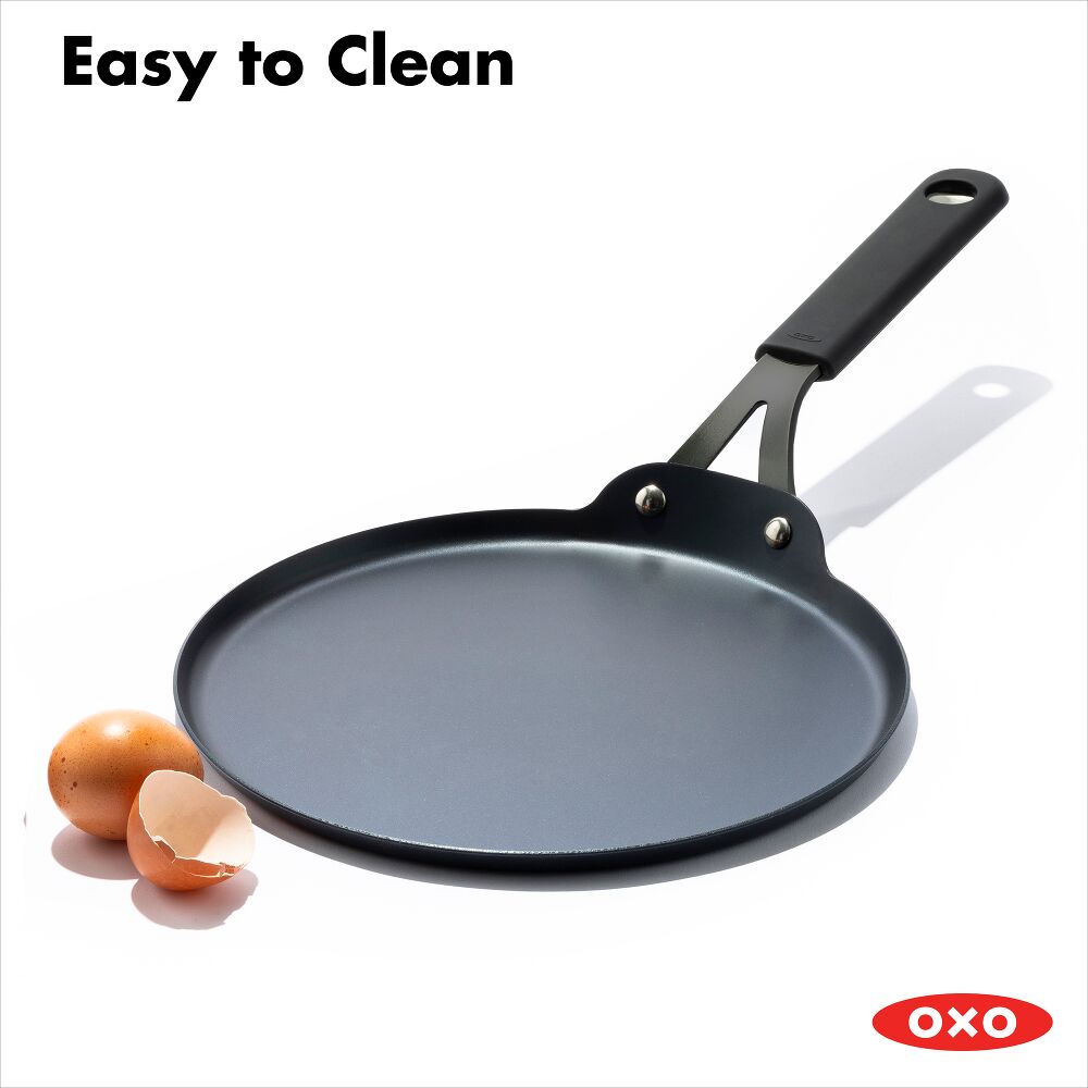 Obsidian Carbon Steel 10-Inch Crêpe Pan with Silicone Sleeve D0