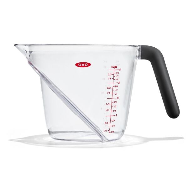 4-Cup Angled Measuring Cup B1