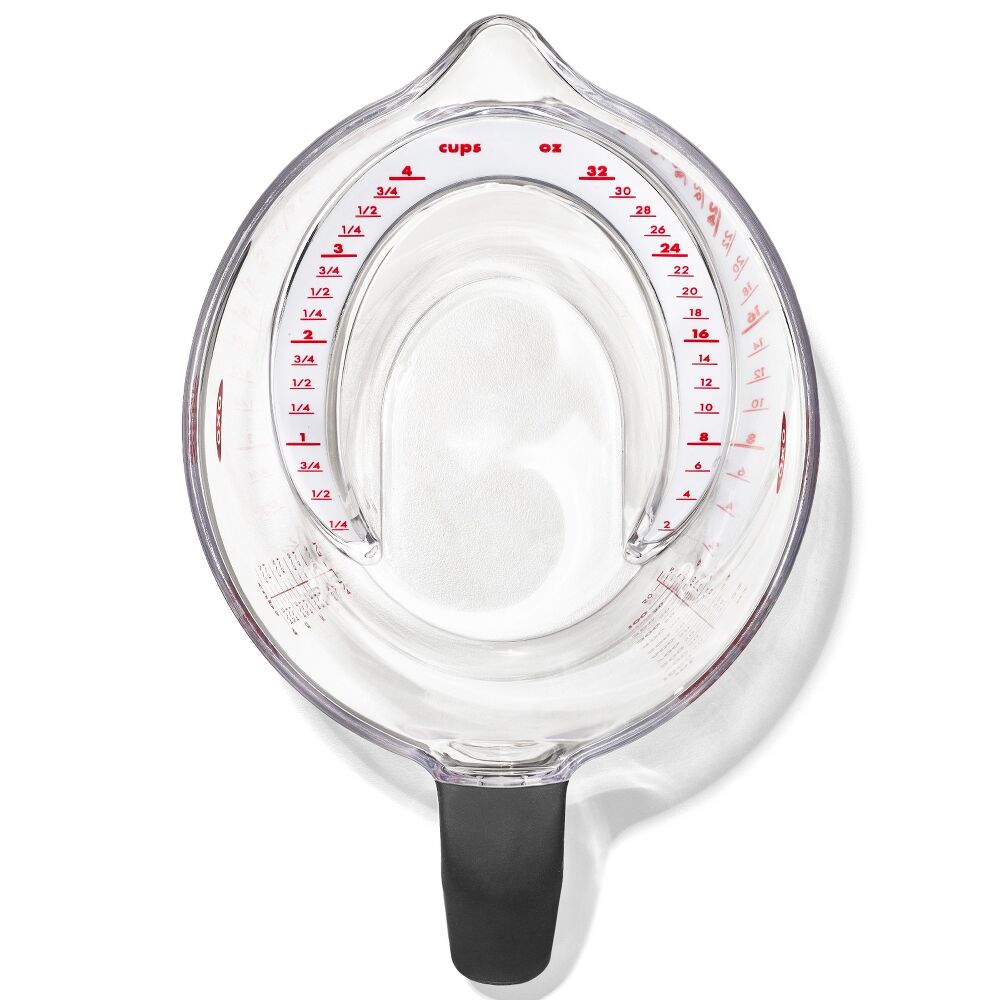4-Cup Angled Measuring Cup B1