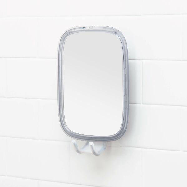 StrongHold™ Suction Fogless Mirror D8