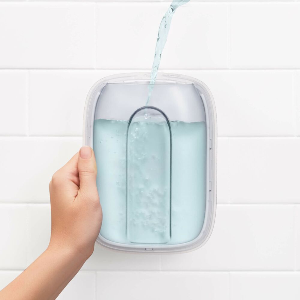 StrongHold™ Suction Fogless Mirror D8