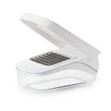 Vegetable Chopper with Easy-Pour Opening D3