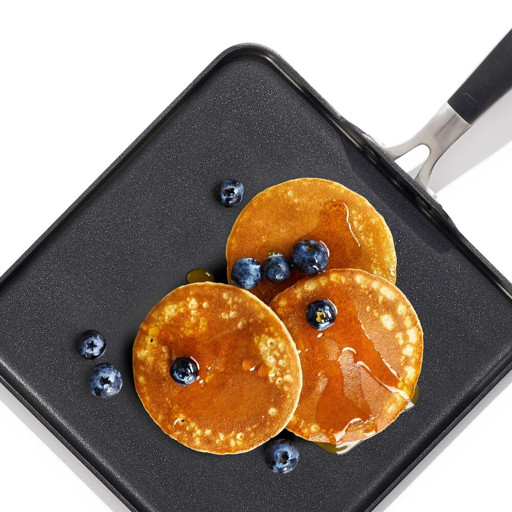 OXO Stainless Steel Everyday 11 in Square Griddle E3