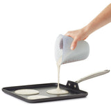 2 Cup Squeeze & Pour Silicone Measuring Cup O3
