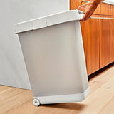 OXO Pet Airtight Food Container with Scoop — Extra Large Q8
