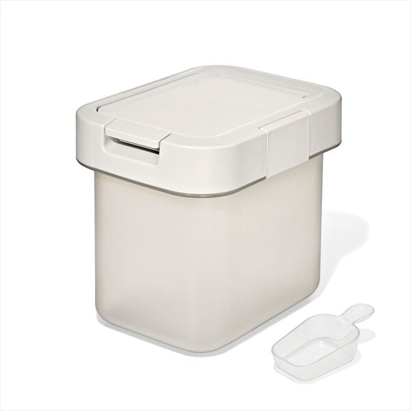 OXO Pet Airtight Food Container with Scoop — Small N1