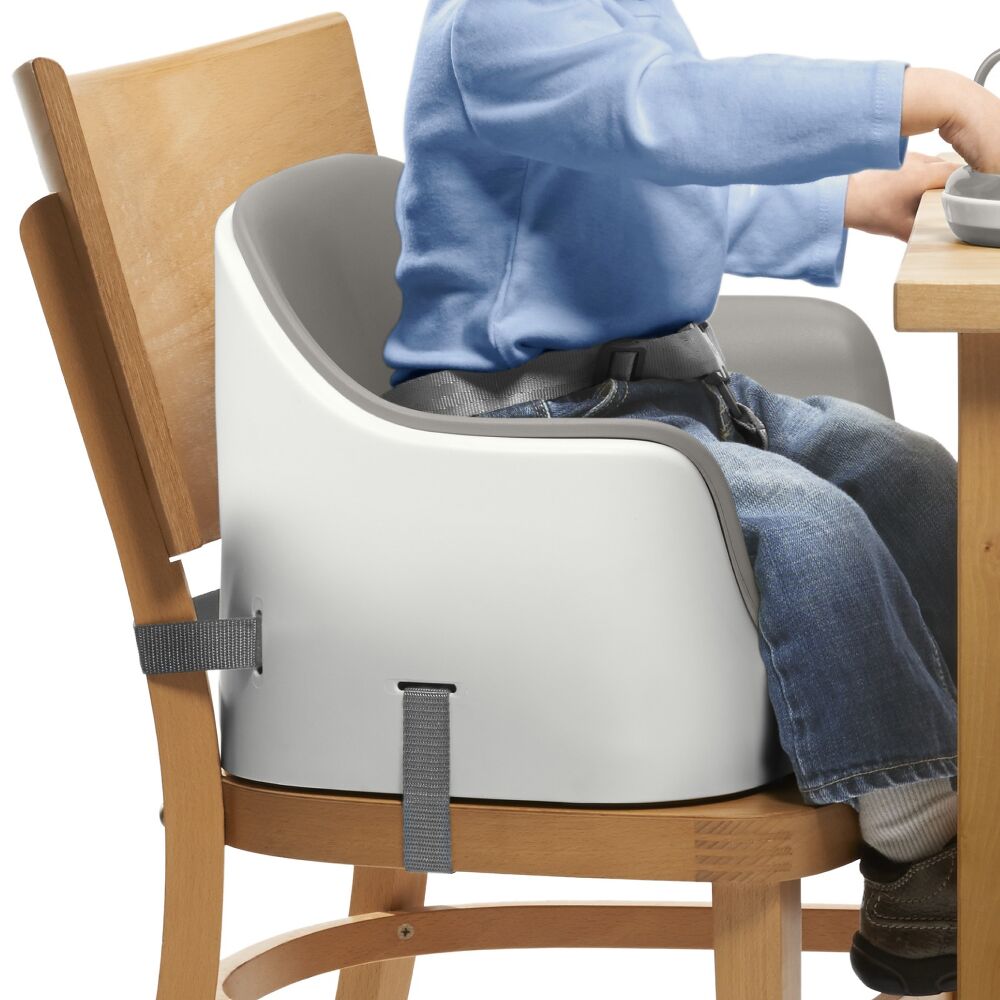 Nest Booster Seat with Removable Cushion Z6